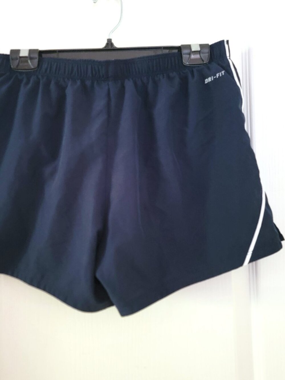 NIKE DRI-FIT NAVY SHORT